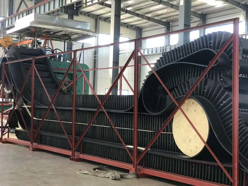 输送带产品多少钱呢？影响大倾角输送带价格的3个因素